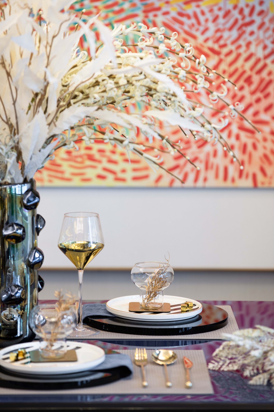 包豪斯风格室内设计家装案例-餐厅餐桌 包豪斯风格室内设计家装案例-餐厅餐桌