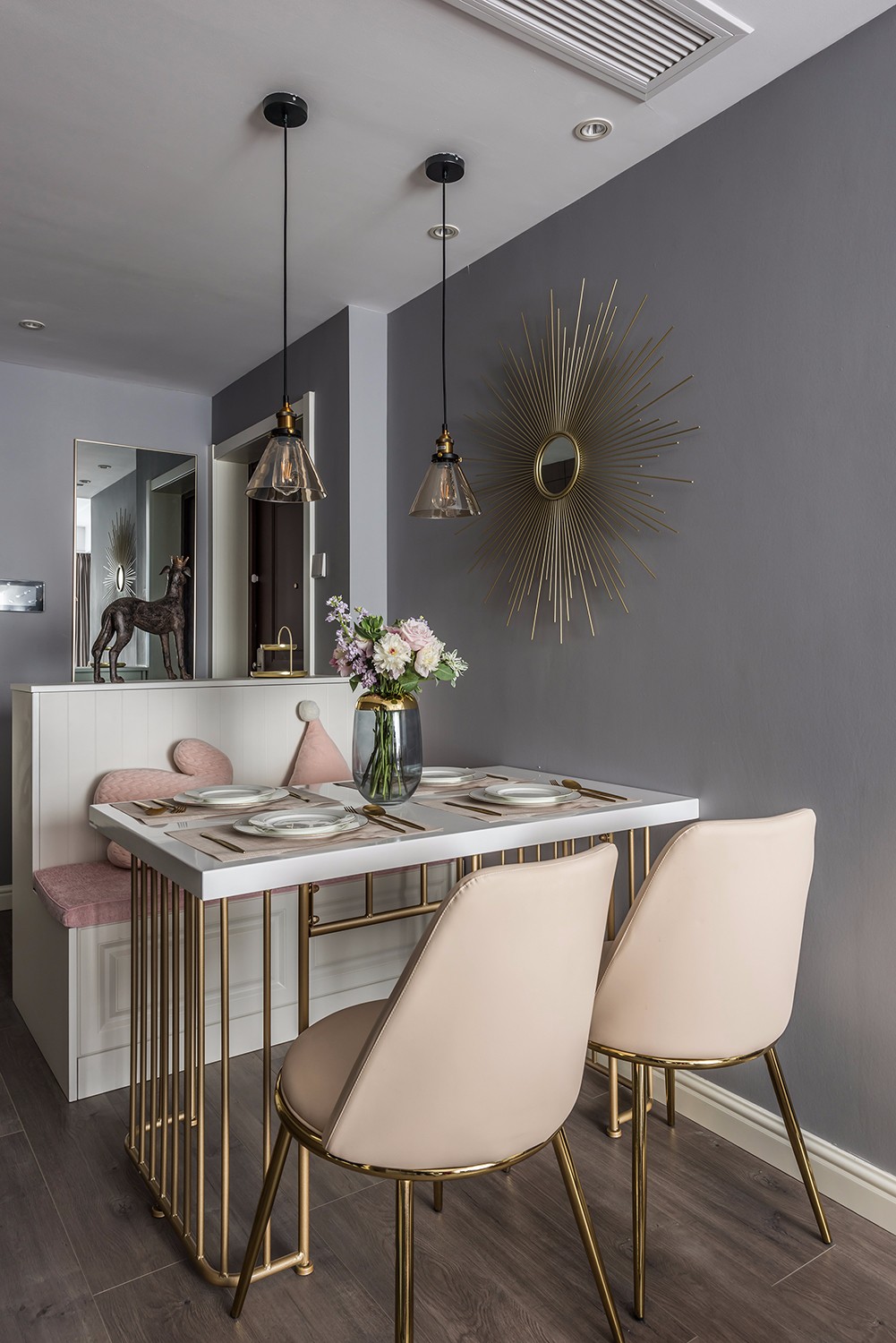 装修案例欧式轻奢风格室内装修效果图-餐厅 装修案例欧式轻奢风格室内装修效果图-餐厅